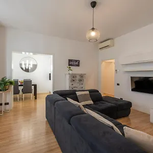 Boutique Porta Duomo, Close To The Lake! Apartment