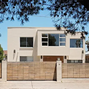 Holiday home Arabella On West, Adelaide
